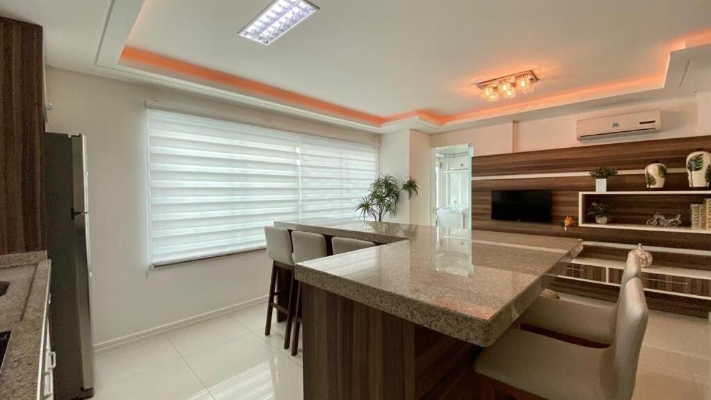 Solar Das Ilhas - Aconchegante Apartamento Na Linda Praia De 4 Ilhas ボンビーニャス エクステリア 写真